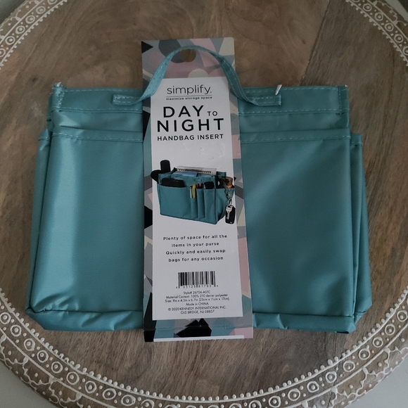 Simplify Handbags - NWT Simplify Purse Organizer